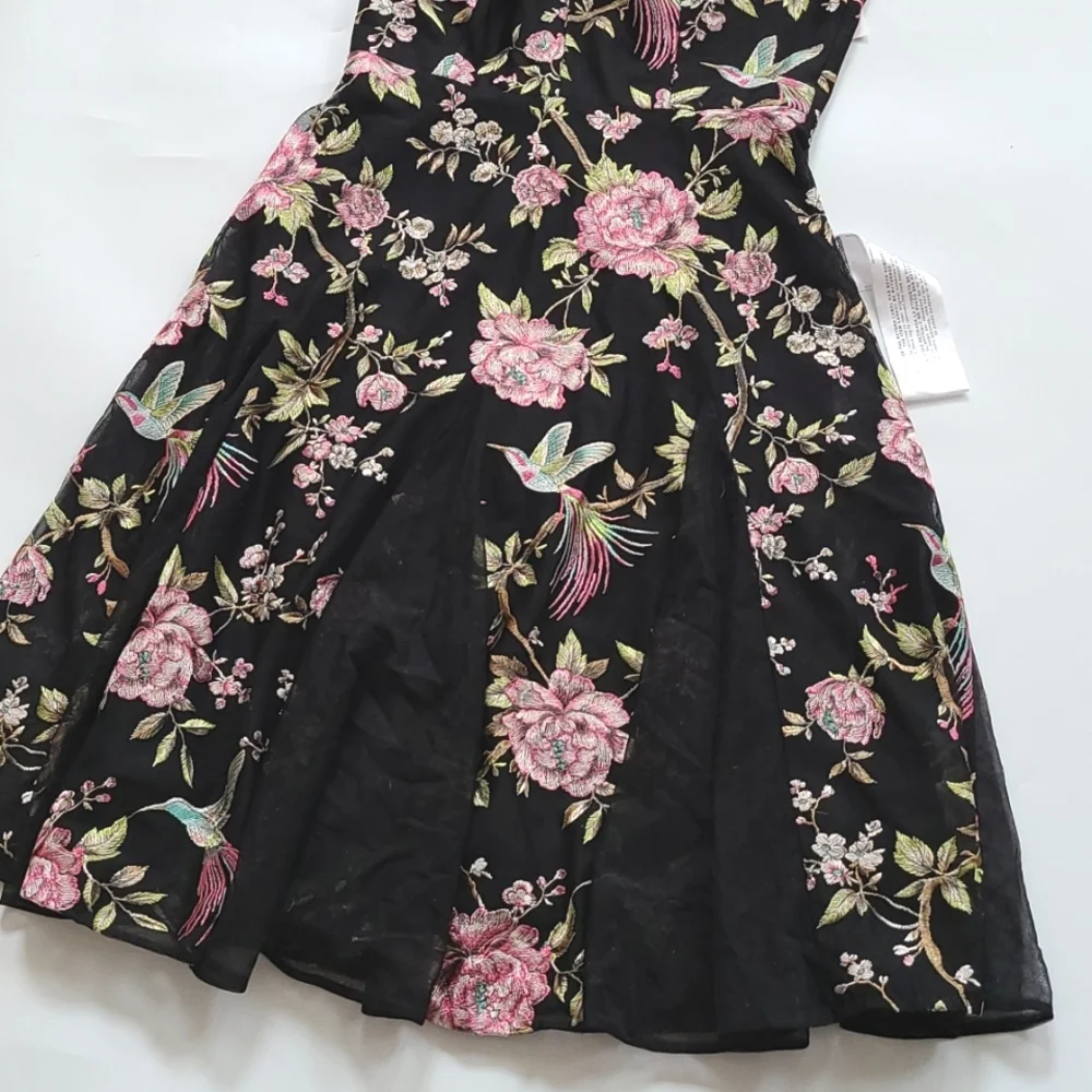 Dress the population halrow floral embr A-line dress L - Picture 6 of 8